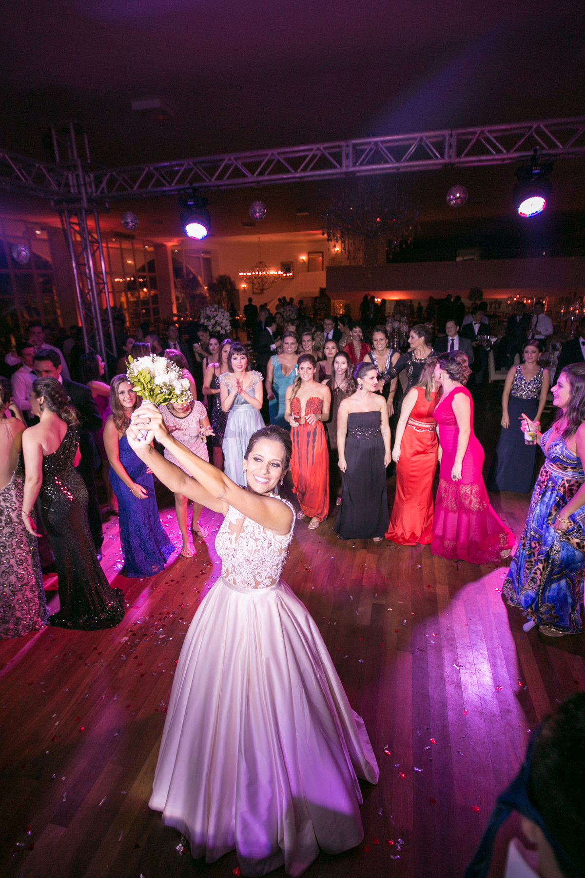casamento feito em igreja pelo fotógrafo de casamento Rafael Ohana em Brasília-DF