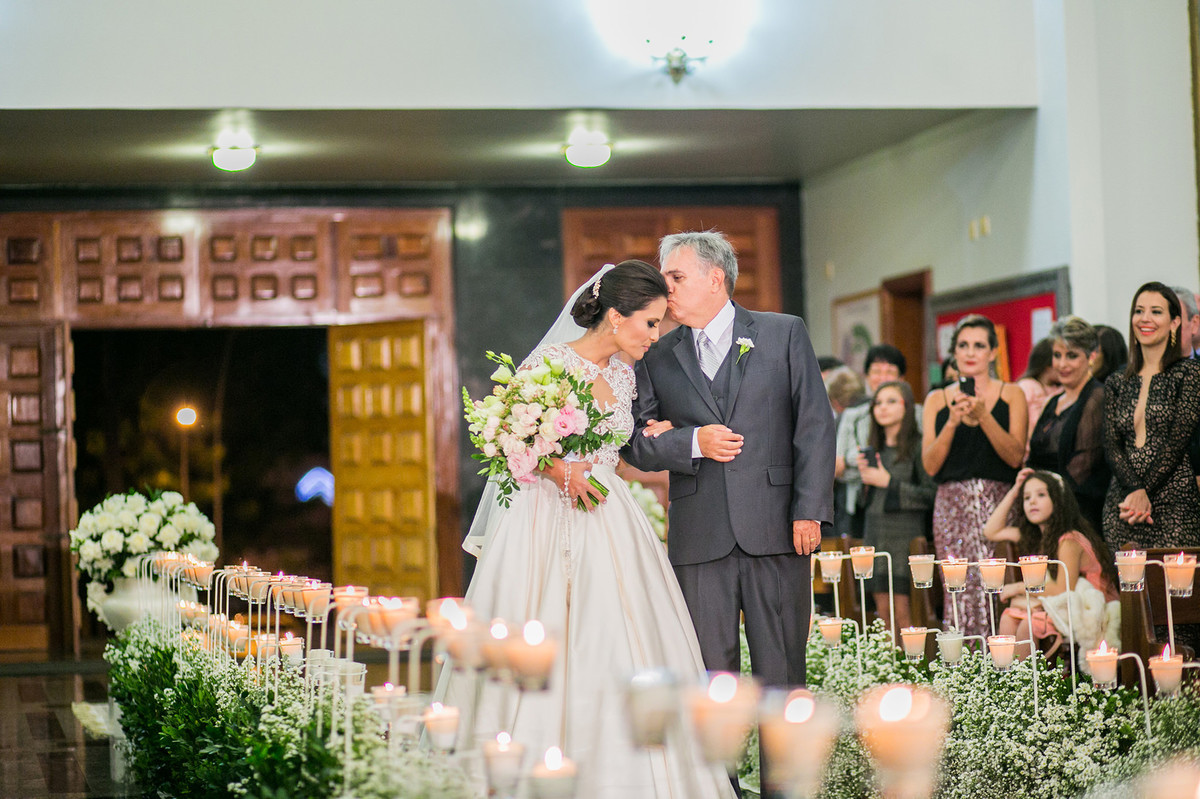 casamento feito em igreja pelo fotógrafo de casamento Rafael Ohana em Brasília-DF