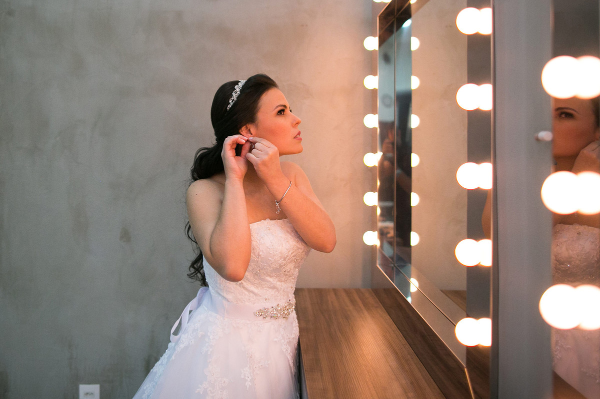 Making of da noiva feito no salão BLZ pelo fotógrafo de casamento Rafael Ohana em Brasília-DF