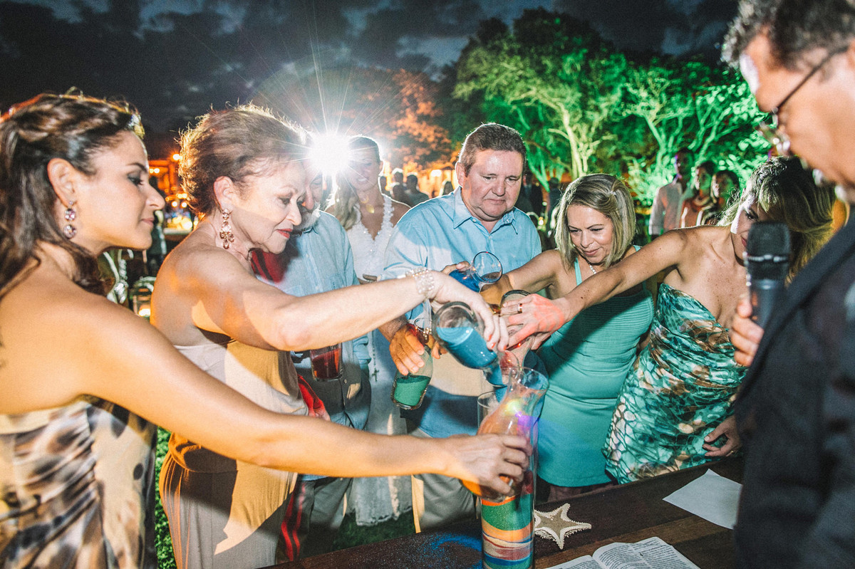Cerimônia das areias em casamento em Búzios-RJ