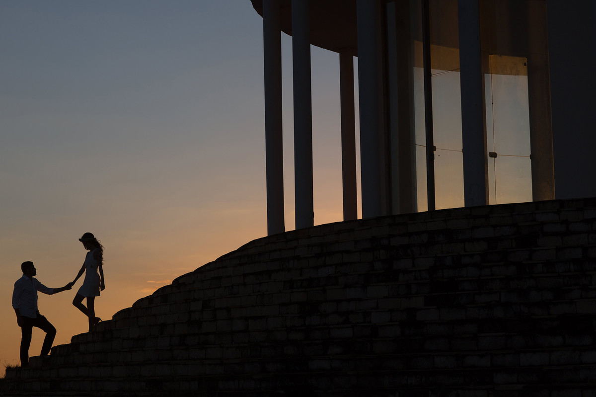 Silhuetas.Ensaio de casal feito pelo fotografo de casamento Rafael Ohana em Brasilia-DF