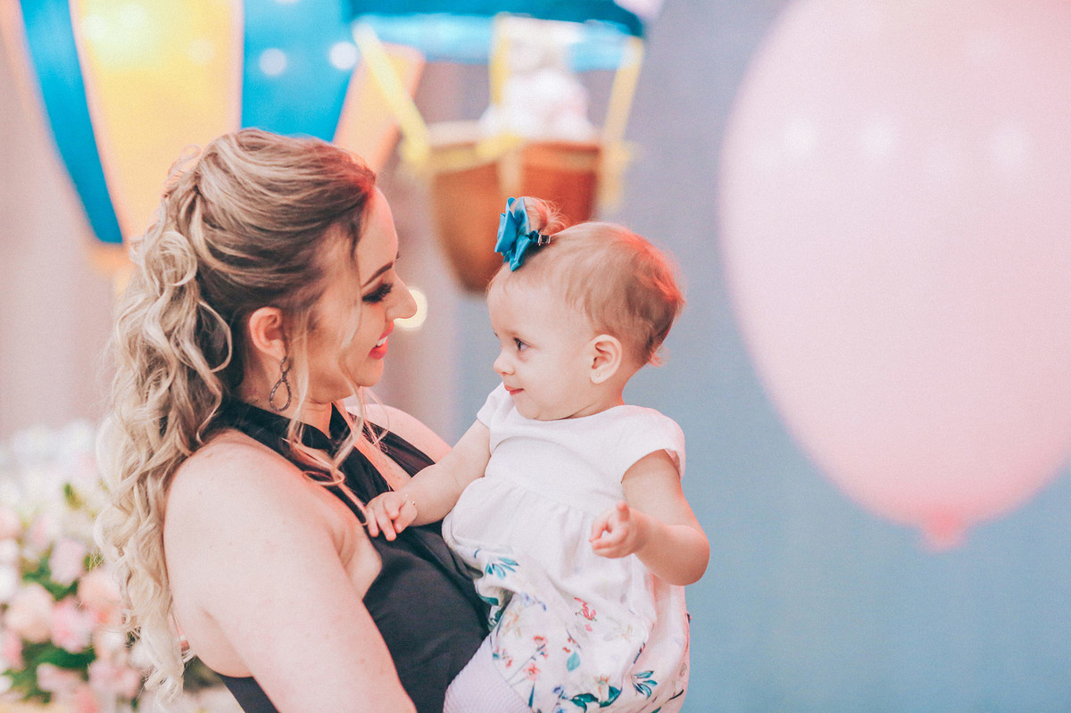 Festa de um ano fotografada pelo fotógrafo de festa infantil Rafael Ohana em Espaço Mari Ferola em Brasília-DF
