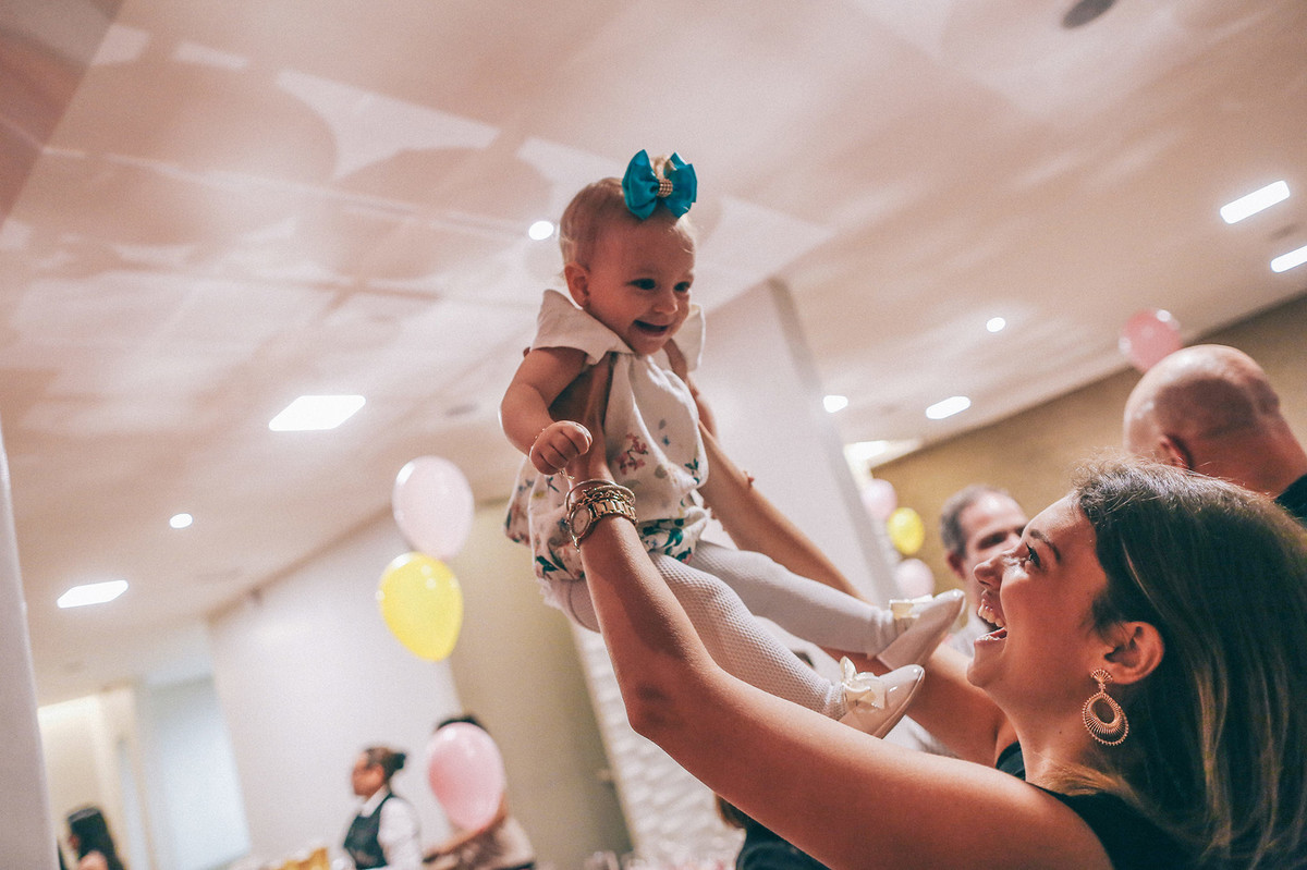 Festa de um ano fotografada pelo fotógrafo de festa infantil Rafael Ohana em Espaço Mari Ferola em Brasília-DF