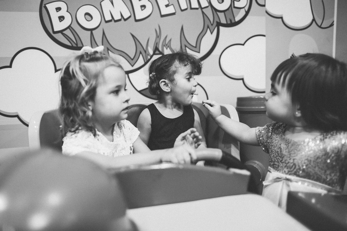 Festa de um ano fotografada pelo fotógrafo de festa infantil Rafael Ohana em Espaço Mari Ferola em Brasília-DF