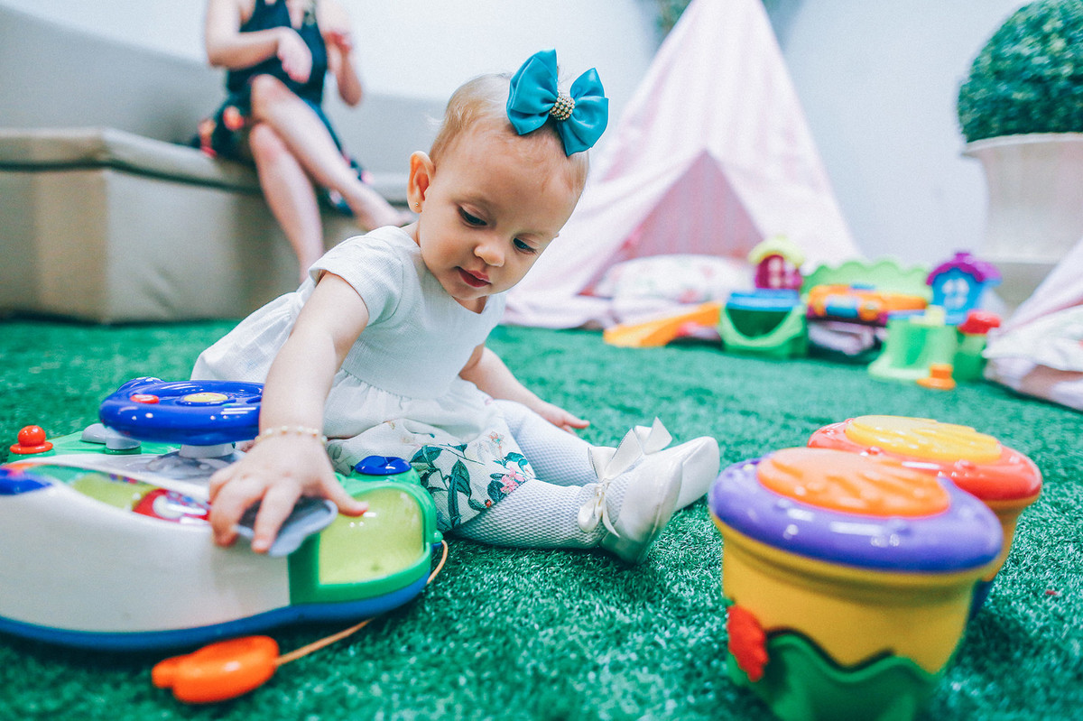 Festa de um ano fotografada pelo fotógrafo de festa infantil Rafael Ohana em Espaço Mari Ferola em Brasília-DF