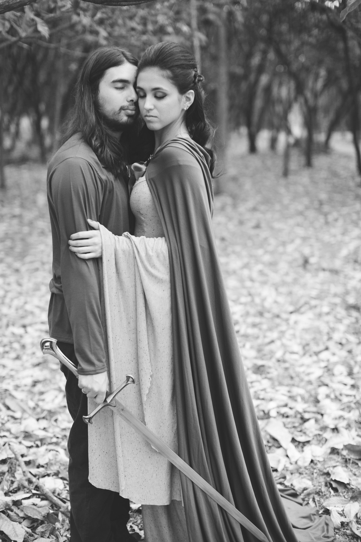 Casal no estilo medieval www.rafaelohana.com Medieval Couple Photoshoot