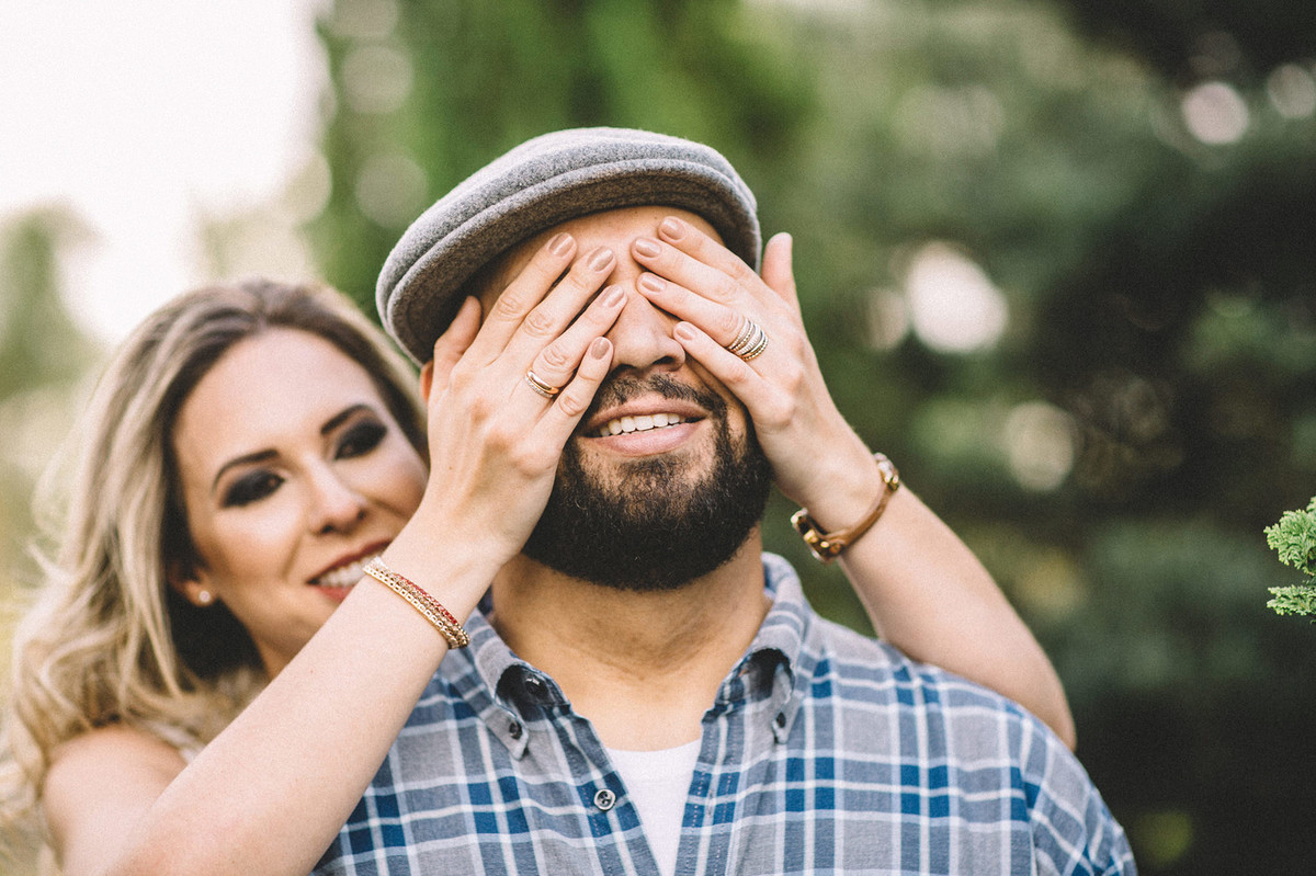 ensaio de casal feito no Jardim Botânico de Brasília pelo fotógrafo de casamento Rafael Ohana em Brasília-DF www.rafaelohana.com