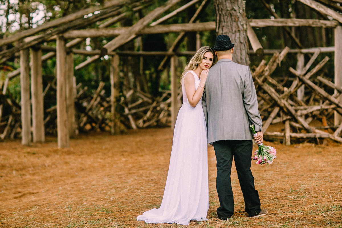 ensaio de casal feito no Jardim Botânico de Brasília pelo fotógrafo de casamento Rafael Ohana em Brasília-DF www.rafaelohana.com