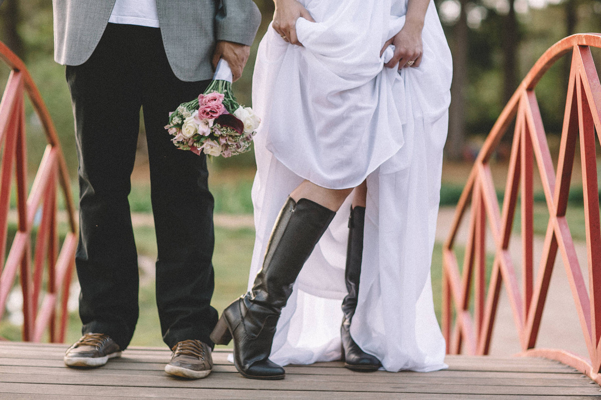 ensaio de casal feito no Jardim Botânico de Brasília pelo fotógrafo de casamento Rafael Ohana em Brasília-DF www.rafaelohana.com