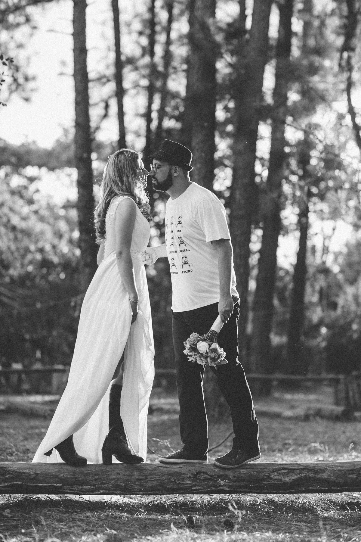 ensaio de casal feito no Jardim Botânico de Brasília pelo fotógrafo de casamento Rafael Ohana em Brasília-DF www.rafaelohana.com