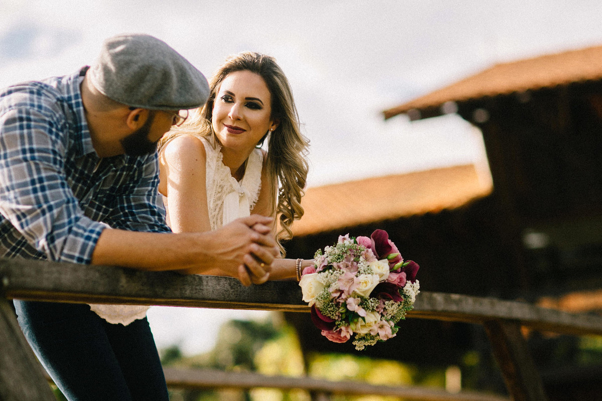 ensaio de casal feito no Jardim Botânico de Brasília pelo fotógrafo de casamento Rafael Ohana em Brasília-DF www.rafaelohana.com