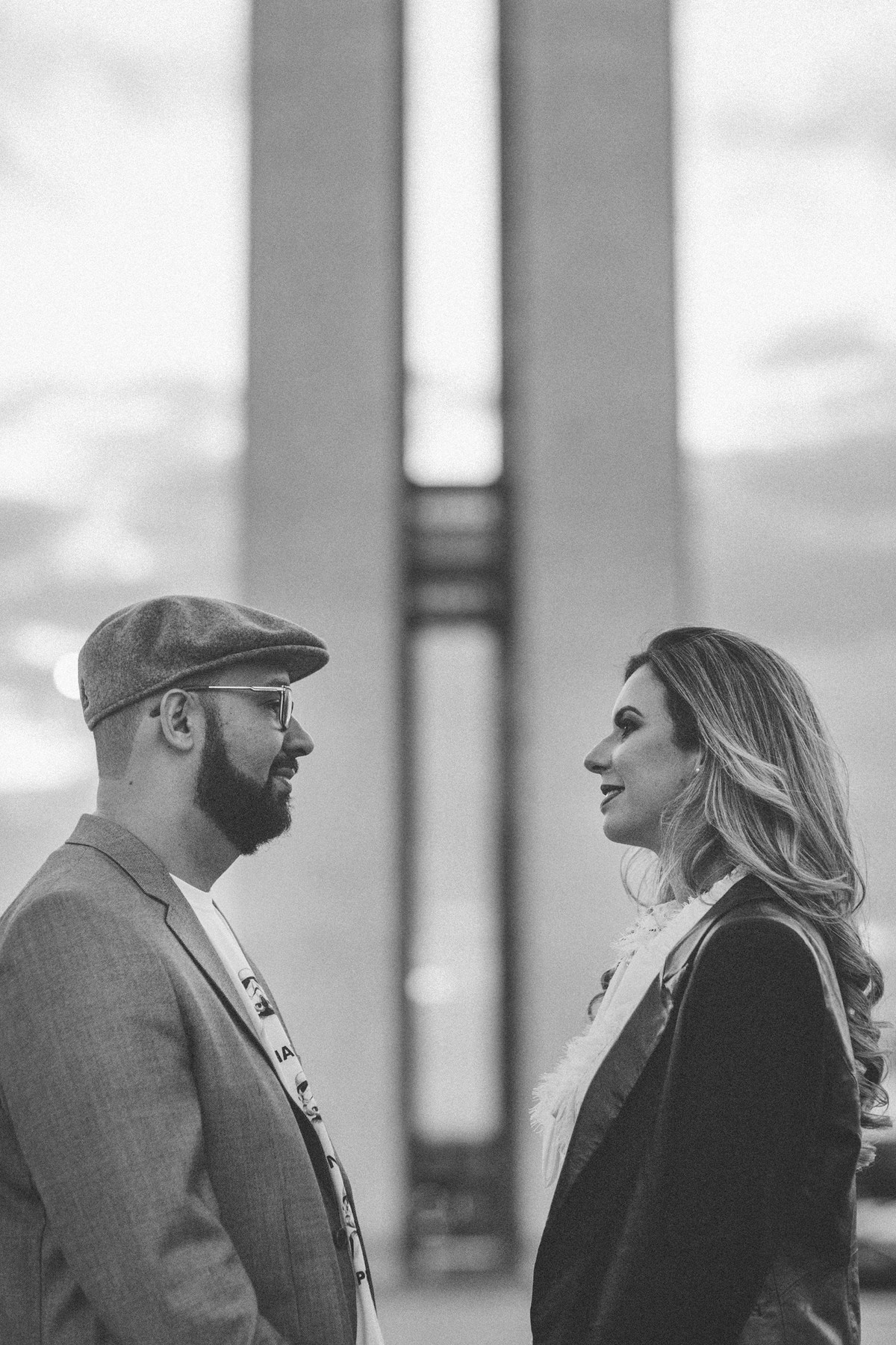 ensaio de casal feito na esplanada dos ministérios de Brasília pelo fotógrafo de casamento Rafael Ohana em Brasília-DF www.rafaelohana.com