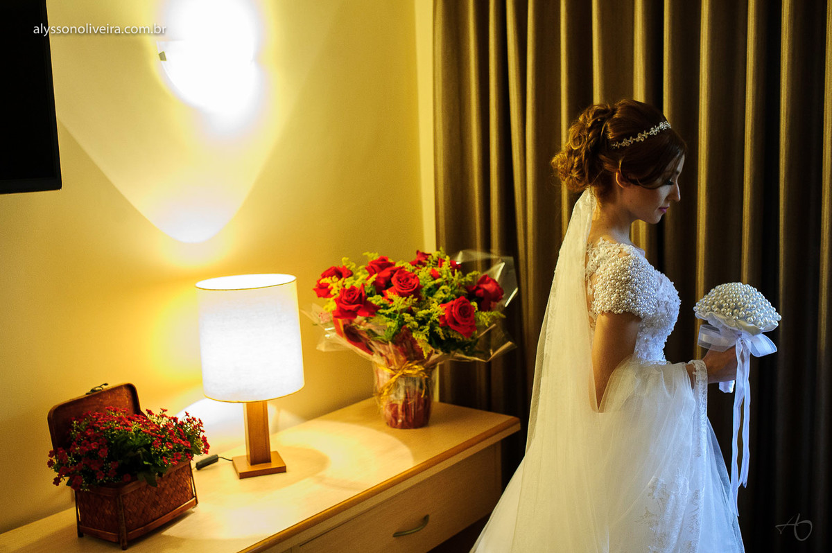 Alysson Oliveira fotografo de Casamento, Fotografo em Uberlandia, Fotografo de Casamento no Brasil, Fotografo de Casamento em Uberaba, Fotografia Artística, veu de noiva, coroa para noiva