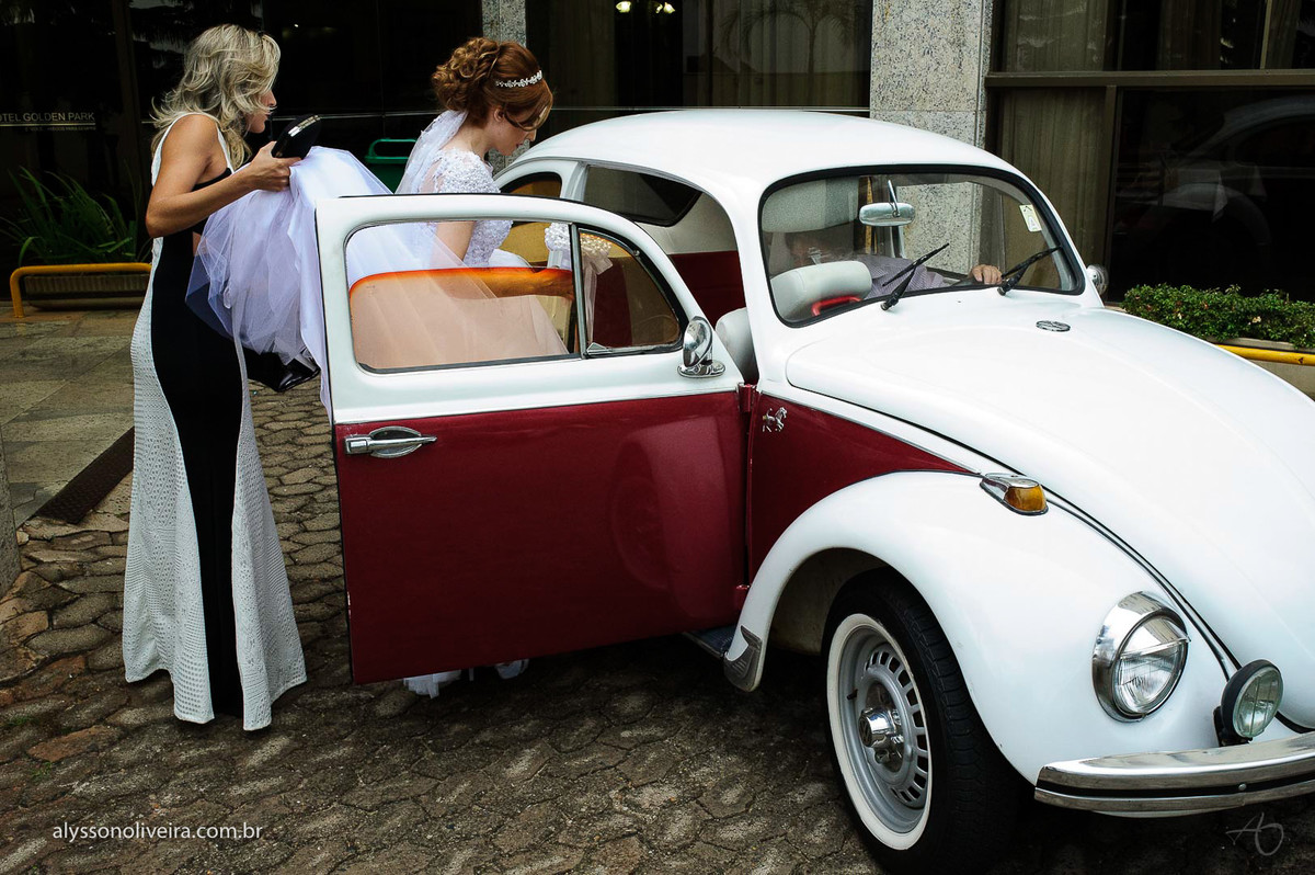 Fusca de noiva, carro de noiva, Alysson Oliveira fotografo de Casamento, Fotografo em Uberlandia, Fotografo de Casamento no Brasil, Fotografo de Casamento em Uberaba, Fotografia Artística