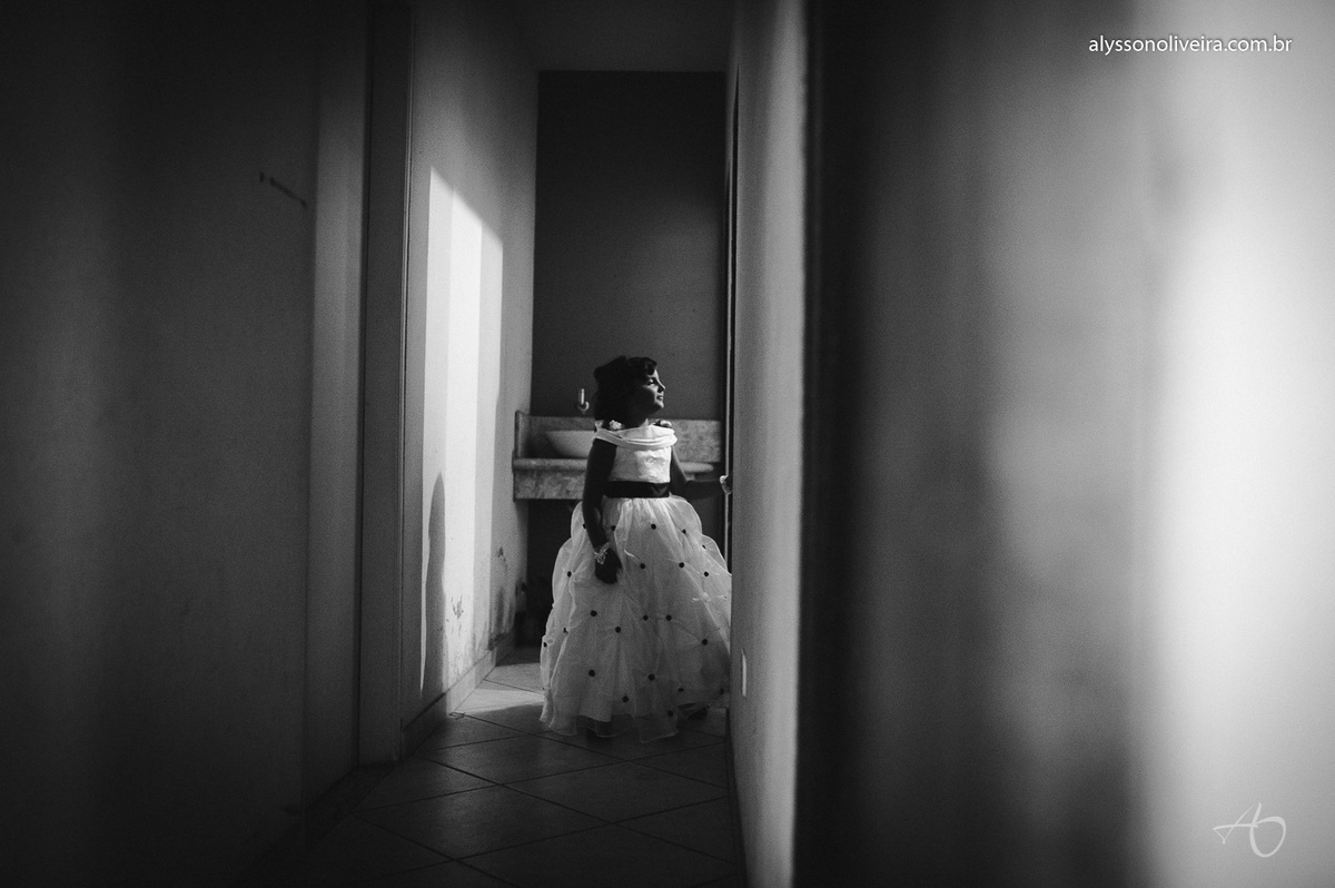 Vestido de Noiva, Making off, maquiagem de noiva, maquiagem criativa, Mary Kay, Lancome, making off do noivo, Terno de noivo, sapato de noivo, Alysson Oliveira Fotografo de Casamento no Brasil, Fotografo de Casamentos, Fotografo de Casamento em Minas Gera