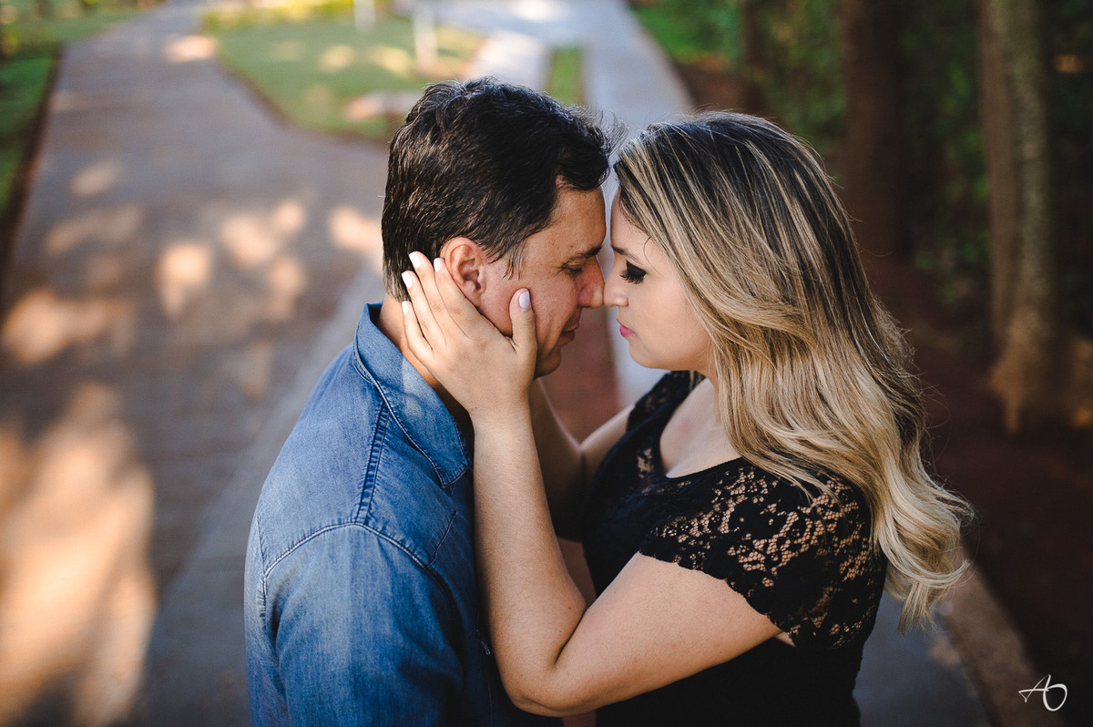Pré wedding criativo, fotos que arrepiam, fotos com amor e carinho, Alysson Oliveira Fotografo em Uberlandia