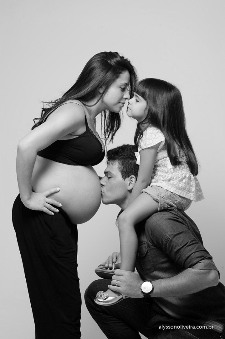 ensaio de gestante, gestante em Uberaba, fotografia criativa de getante e gestação, fotografia de familia, fotos de gestante com familia, criatividade na fotografia de gestação