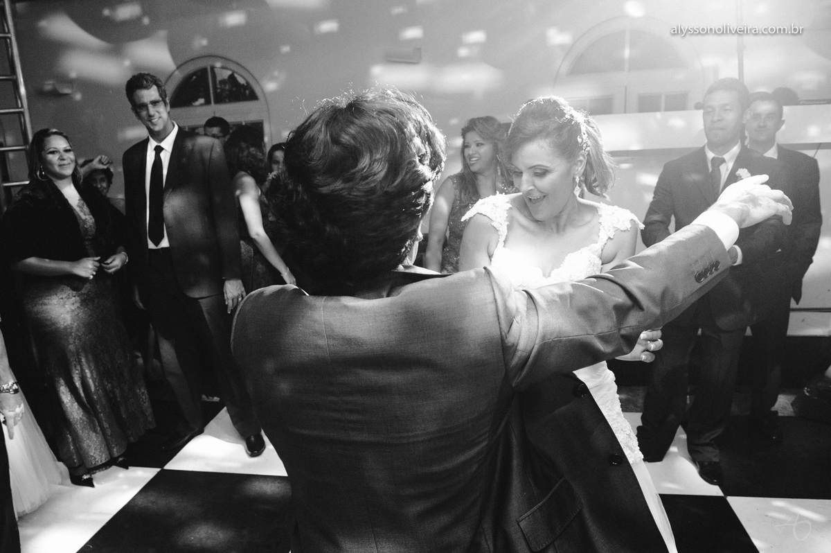 Alysson Oliveira fotografo de casamento no Brasil, Fotografo de Casamento em Uberlandia, Fotografia de Casamento, Casamento, Karine e Cleider, Making off de Casamento, Roupão de Noiva, Capela do marista, Casamento na Capela do Marista Uberaba, JEDU