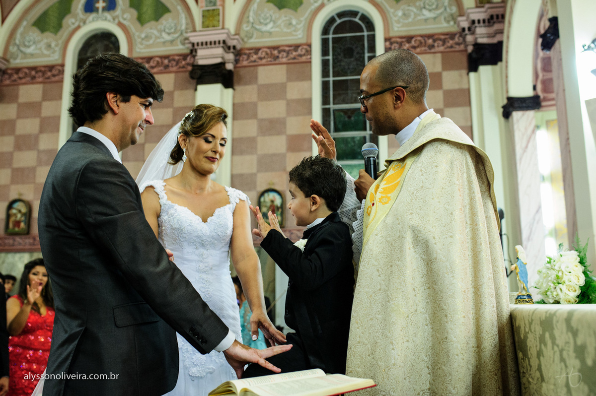 Alysson Oliveira fotografo de casamento no Brasil, Fotografo de Casamento em Uberlandia, Fotografia de Casamento, Casamento, Karine e Cleider, Making off de Casamento, Roupão de Noiva, Capela do marista, Casamento na Capela do Marista Uberaba