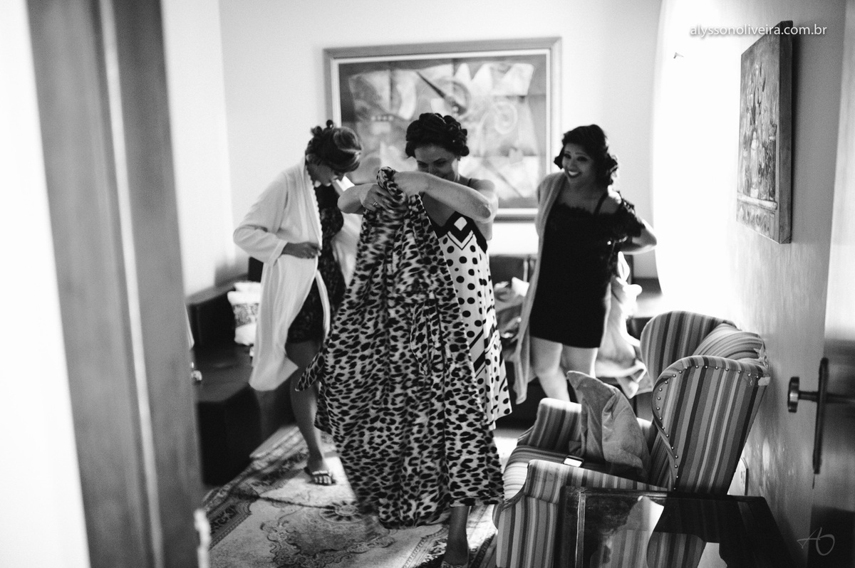 Alysson Oliveira fotografo de casamento no Brasil, Fotografo de Casamento em Uberlandia, Fotografia de Casamento, Casamento, Karine e Cleider, Making off de Casamento, Roupão de Noiva