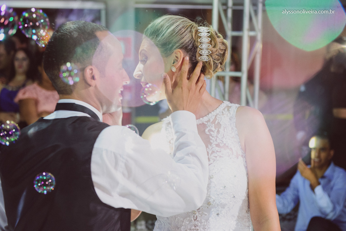 Alysson Oliveira Fotografo de Casamentos, Alysson Oliveira, Inspiration, Fotografo, fotos criativas, Casamento de Josiane e Carlos Eduardo, festa de casamento, dança na recepção,