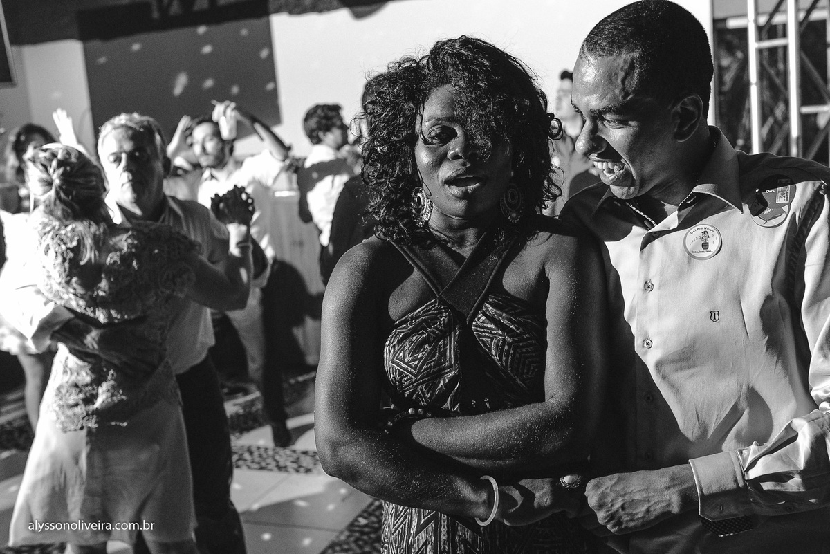 Alysson Oliveira Fotografo de Casamentos, Alysson Oliveira, Inspiration, Fotografo, fotos criativas, Casamento de Josiane e Carlos Eduardo, festa de casamento, dança na recepção, convite na pista