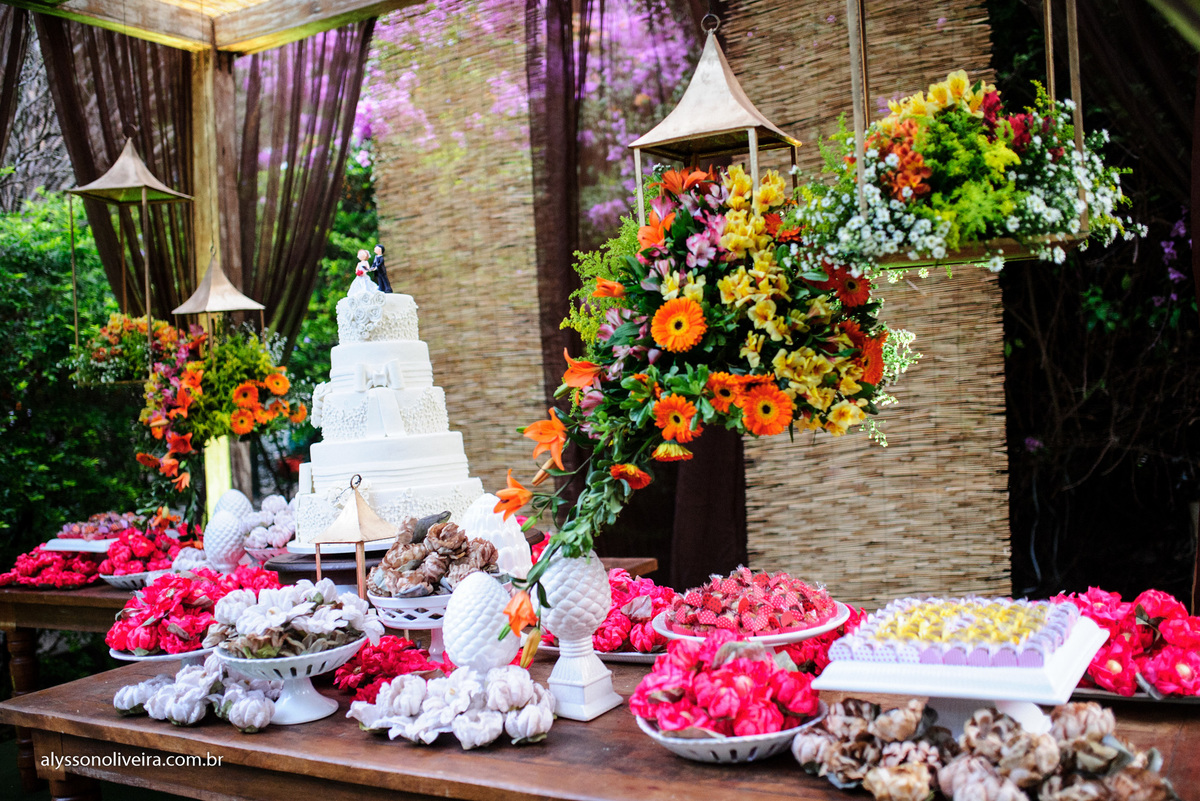 Alysson Oliveira Fotografo de Casamentos, Alysson Oliveira, Inspiration, Fotografo, fotos criativas, Casamento de Josiane e Carlos Eduardo, Cerimonia de casamento, Catedral metropolitana de Uberaba, ensaio de noivos, Dia D eventos, Bolo de Casamento, Elia