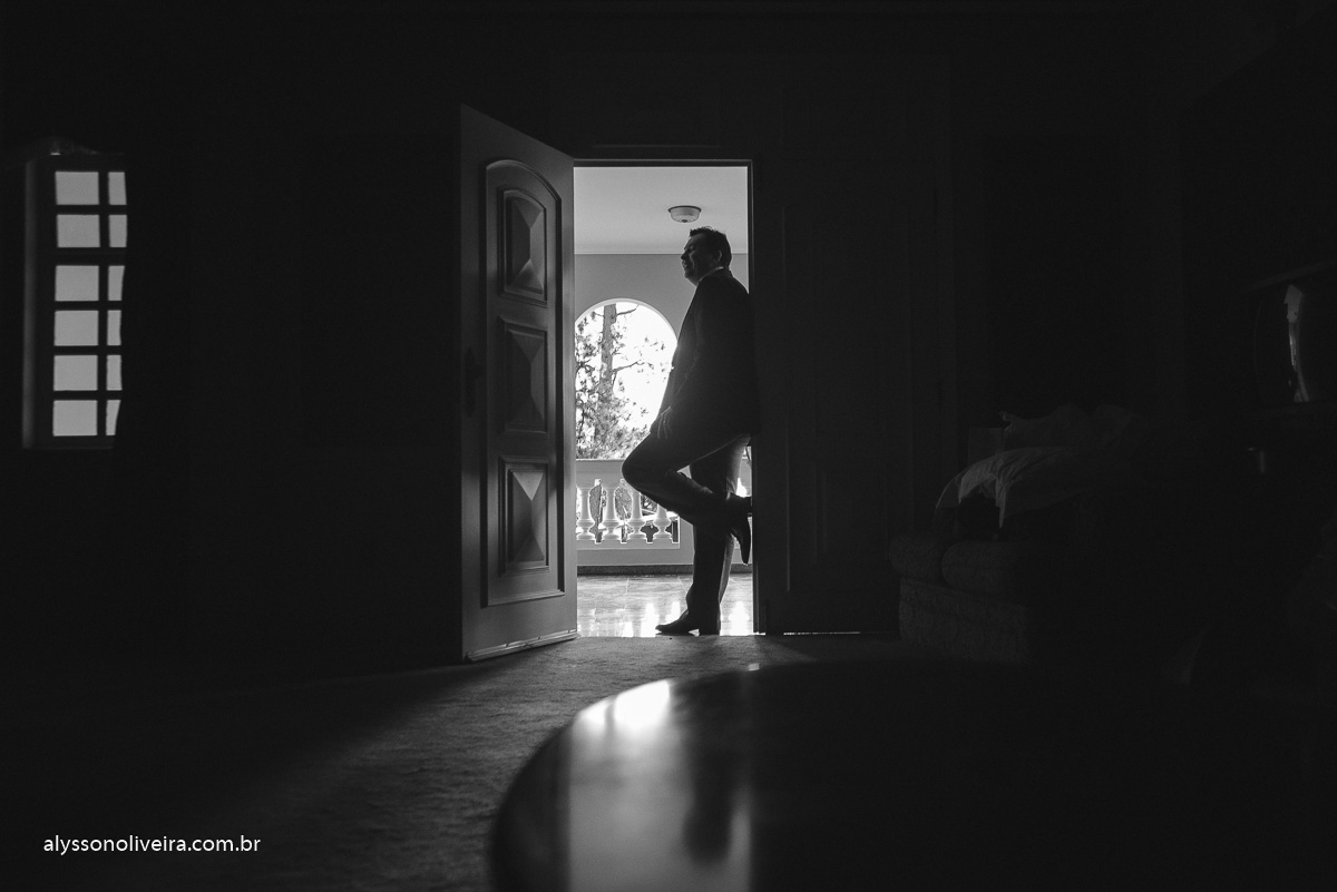 sapato do noivo, terno do noivo, roupa para noivo, traje de noivo, Alysson Oliveira Fotografo de Casamento no Brasil, Fotografo de Casamento, Fotografo de Casamento no triangulo mineiro, Fotografo de Casamento em Uberaba, Aliança de Casamento, Buqu
