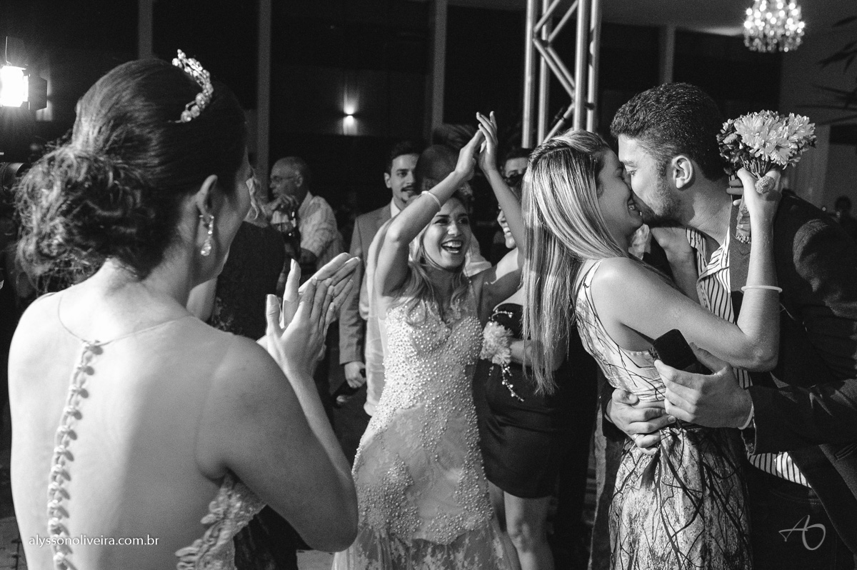 Alysson Oliveira Fotografo de Casamento no Brasil, Fotografo de Casamento, Fotografo de Casamento no triangulo mineiro, Fotografo de Casamento Em Uberaba, Aliança de Casamento, Buque de noiva, buque de daminha, Casamento Graziela e Nino, Alysson Ol