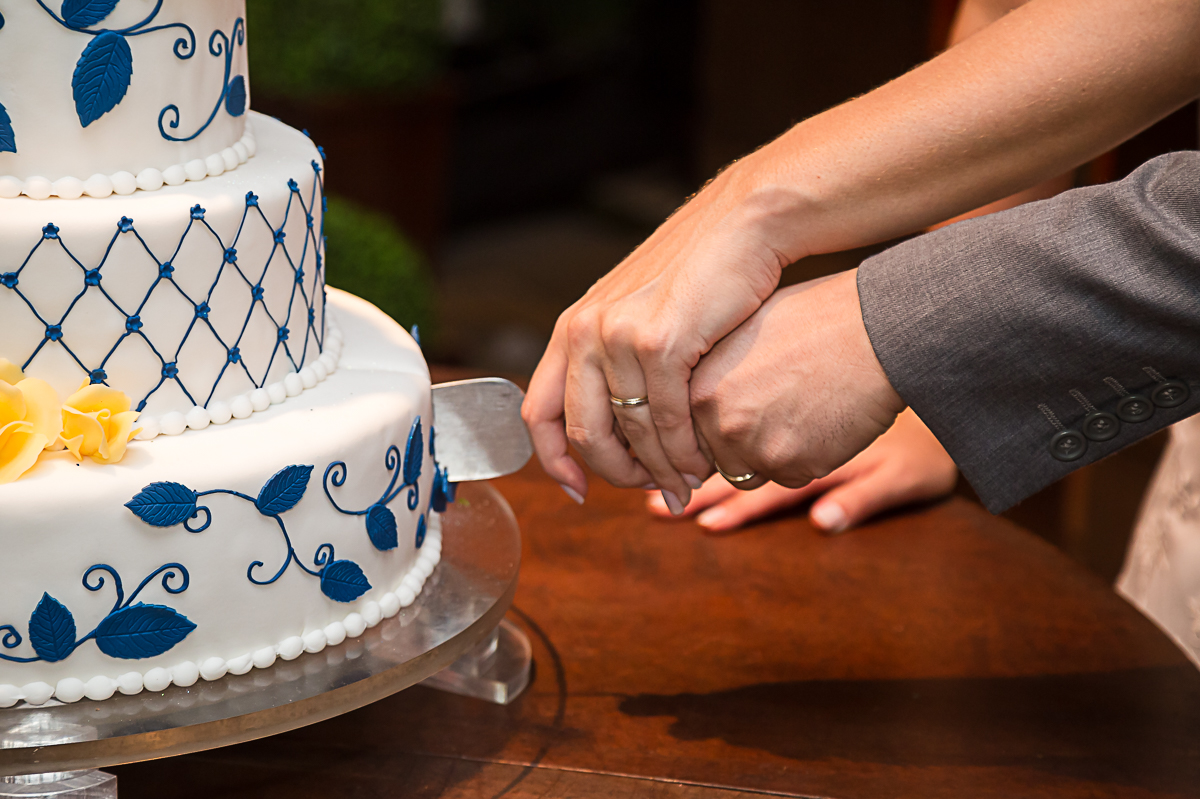 Cortando Bolo Casamento