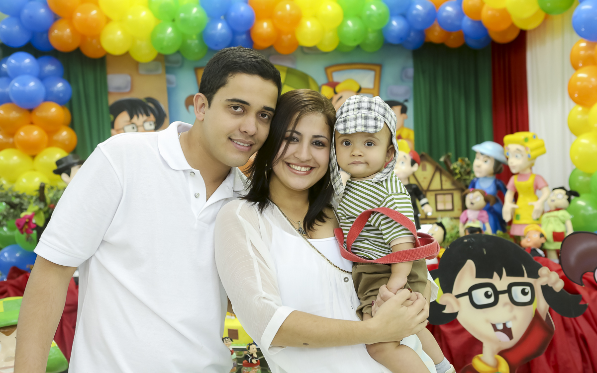 Posando com o Chaves