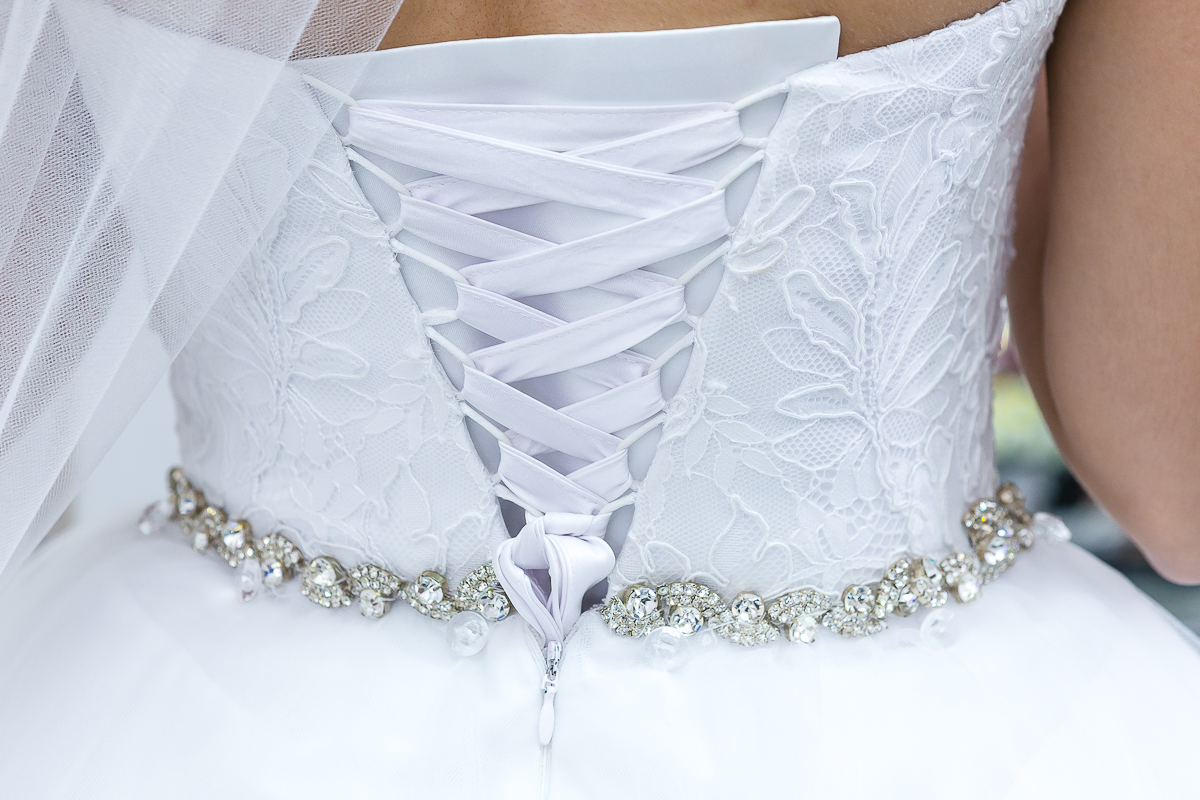 Detalhe fita vestido