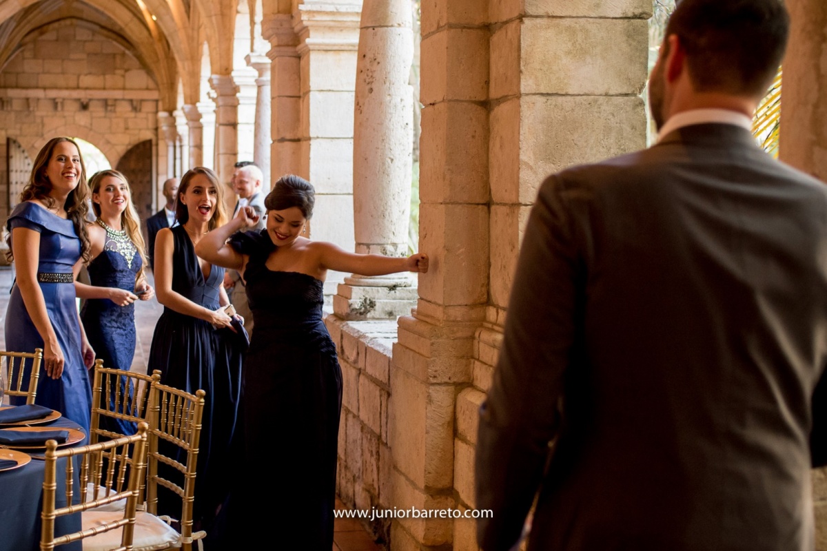 The Ancient Spanish Monastery, casamento em miami, wedding in miami, destination wedding, Bride, dress, dama da honra, daminha, sapato da noiva, sandalia da noiva, irmã da noiva, padrinhos do noivo, padrinhos, perfume da noiva, madrinhas da noiva,