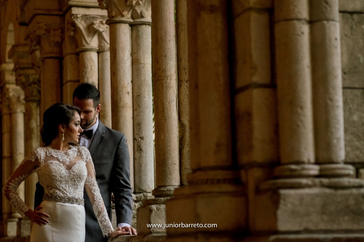 The Ancient Spanish Monastery, casamento em miami, wedding in miami, destination wedding, Bride, dress, dama da honra, daminha, sapato da noiva, sandalia da noiva, irmã da noiva, padrinhos do noivo, padrinhos, perfume da noiva, madrinhas da noiva, pai do