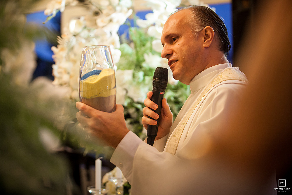 padre para casamento na praia