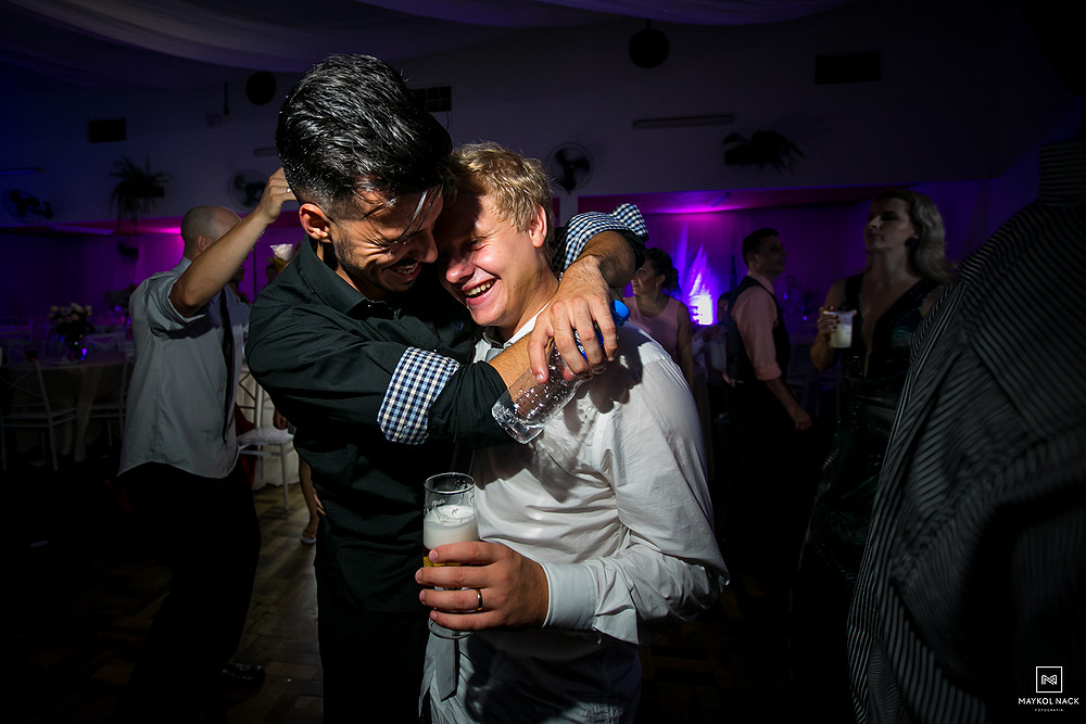 noivos no casamento