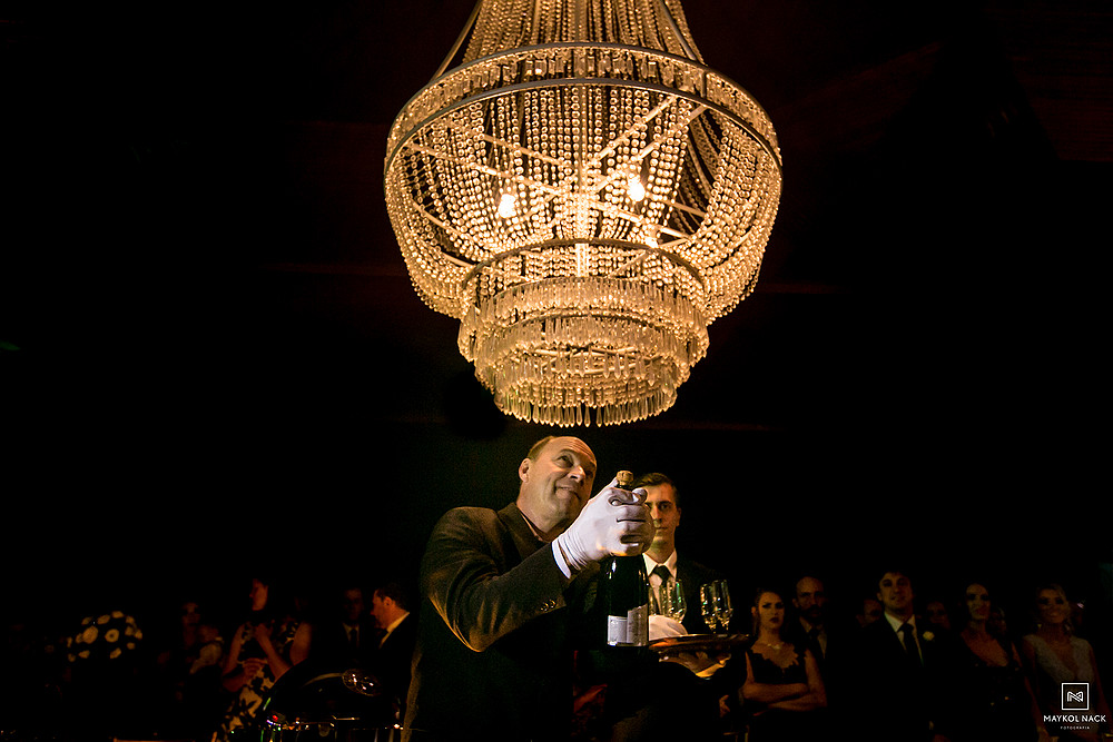 garçom de casamento