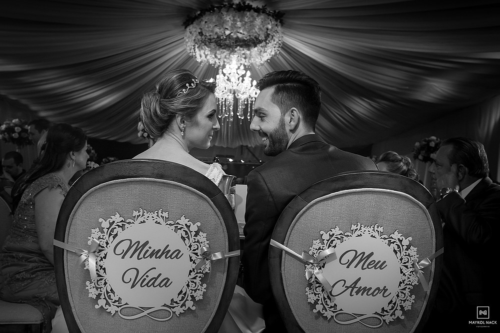 placas cadeira noivos casamento