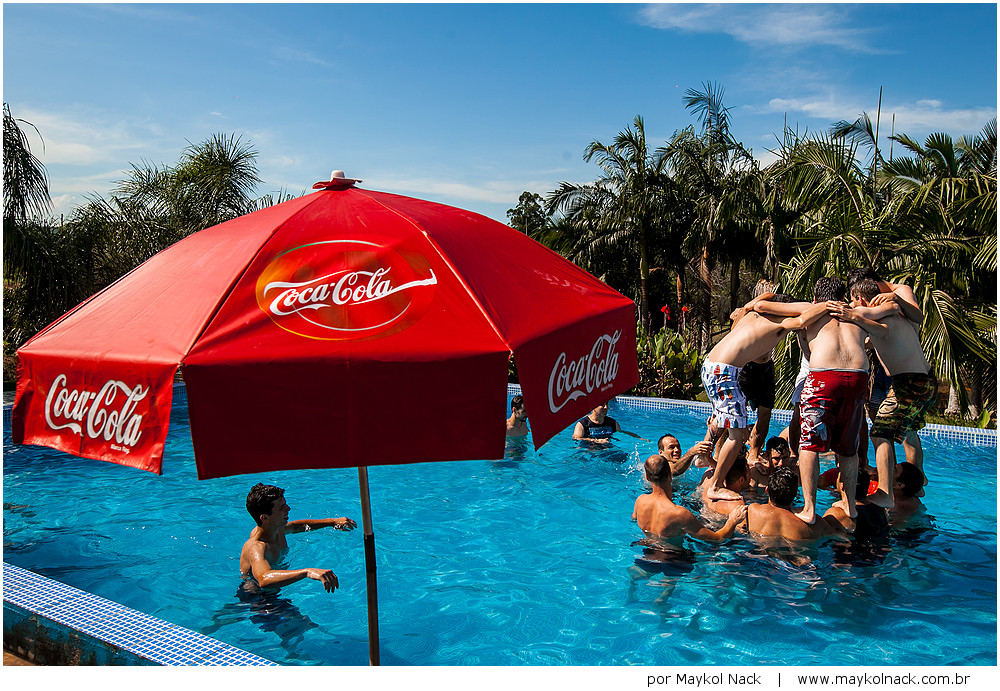 festa de casamento na piscina