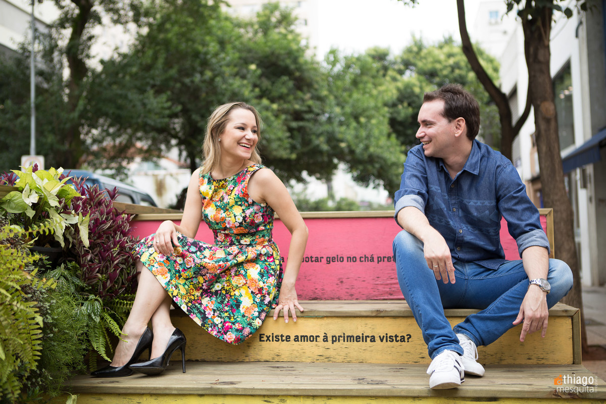 Prewedding nas escadas do amor em São Paulo