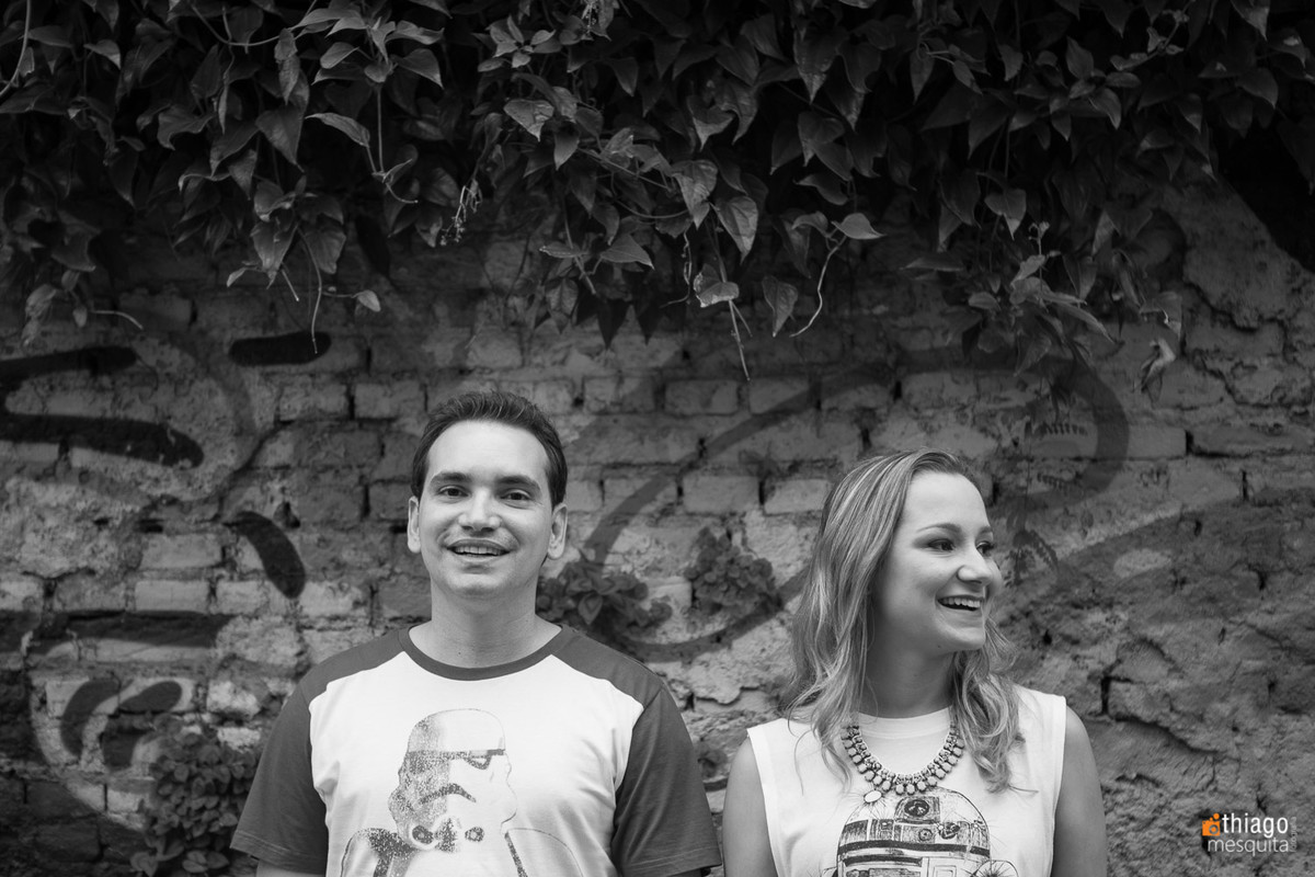 Casal em Preto e branco no ensaio de prewedding