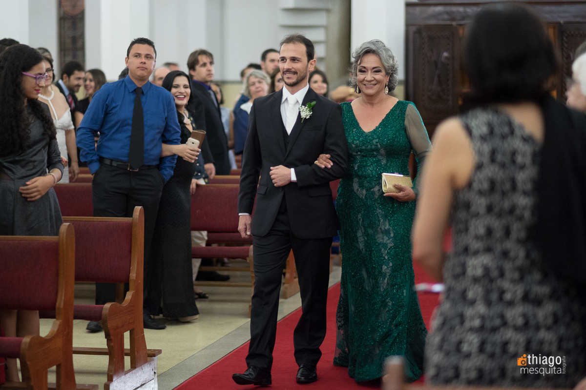 Entrada do noivo na Igreja Nossa Senhora das Dores