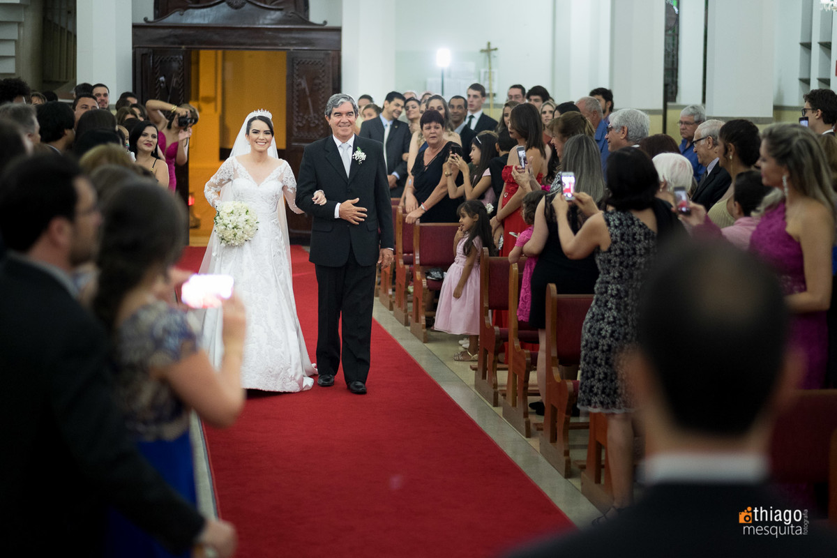 Entrada da Noiva na igreja Nossa Senhora das Dores de Uberlândia