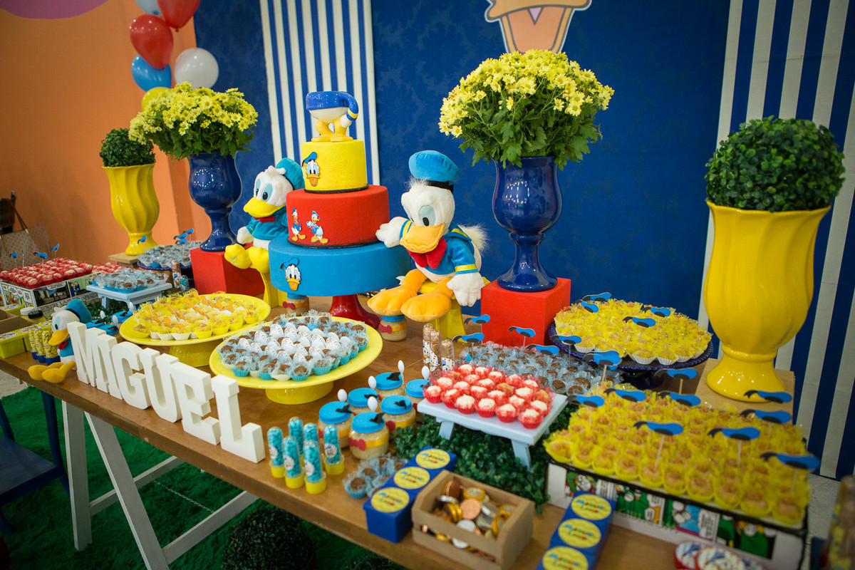 buffet catavento aniversário pato donalds miguel