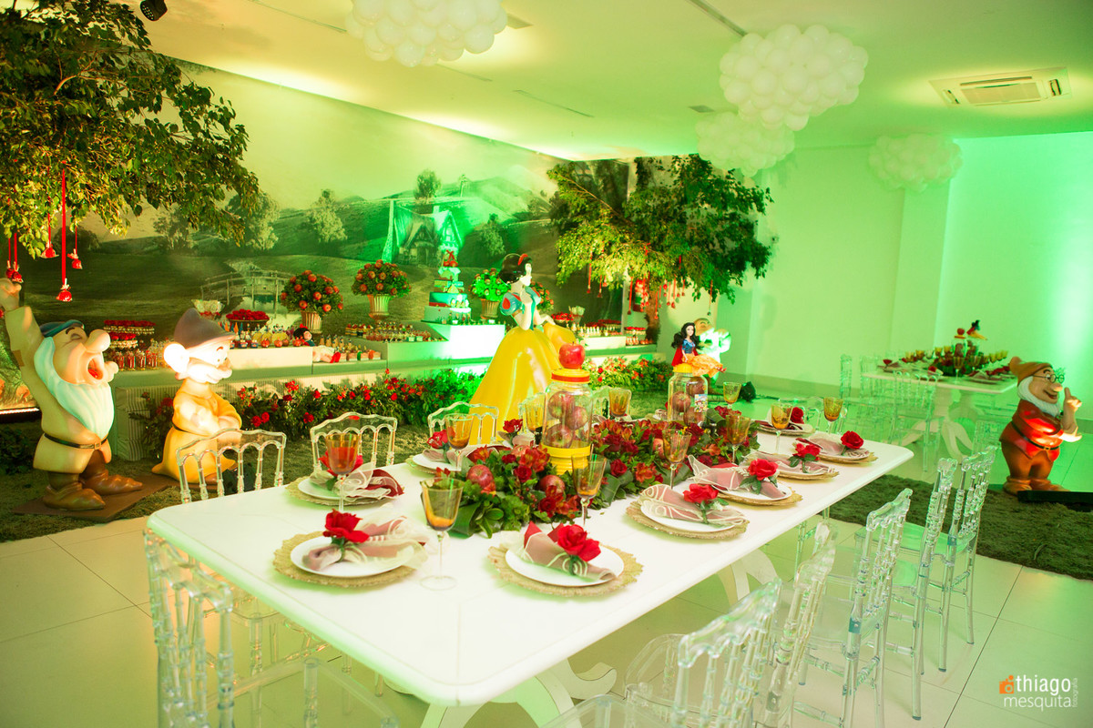 festa aniversário branca de neve trique traque goiania