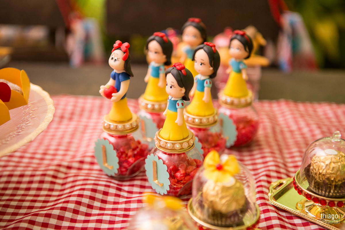festa aniversário branca de neve trique traque goiania