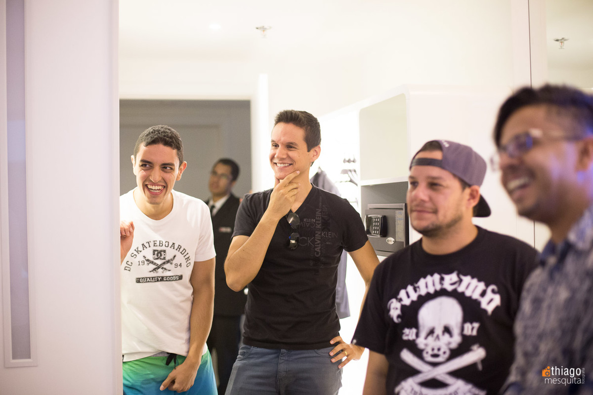 Familia e Amigos do noivo em making of de Raphael, por Thiago Mesquita