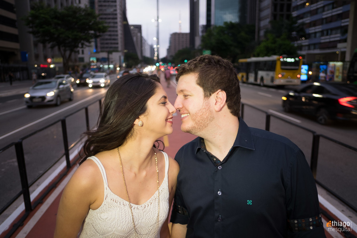 Ensaio de Casal em avenida de São Paulo