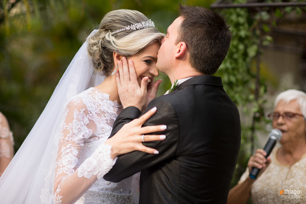 troca de carinho entre casal