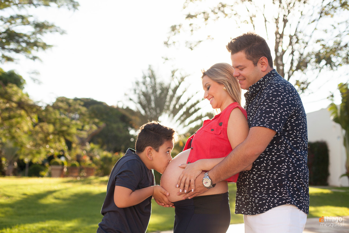 fotos de gestante com a família completa - por Adriana Mesquita